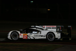 #17 Porsche Team Porsche 919 Hybrid: Timo Bernhard, Mark Webber, Brendon Hartley