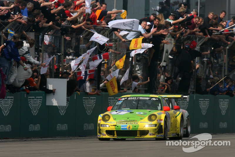 2007: Timo Bernhard, Marc Lieb, Romain Dumas, Marcel Tiemann (Porsche 911 GT3 RSR)