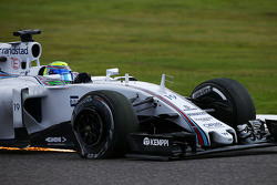 Felipe Massa, Williams FW37 mit Plattfuß nach dem Start