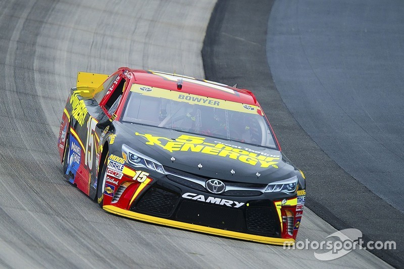Platz 3: Clint Bowyer (Waltrip-Toyota), 113 Rennen