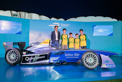Una monoposto di Formula E a Hong Kong con Nelson Piquet Jr.