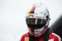 Sebastian Vettel, Ferrari, in der Startaustellung