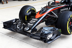 McLaren MP4-30 voorvleugel