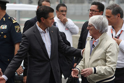 恩里克·培尼亚·涅托(Enrique Pena Nieto),墨西哥总统;伯尼·埃克莱斯顿