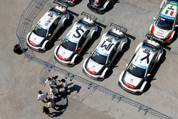 Citroën World Touring Car Team, Autos von Yvan Muller, Sébastien Loeb, Ma Qing Hua, Jose Maria Lopez