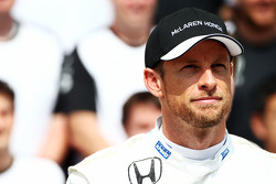Jenson Button, McLaren, beim Teamfoto
