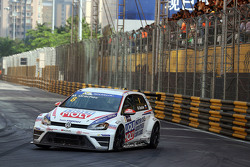 Mikhail Grachev, Volkswagen Golf TCR, Team Engstler