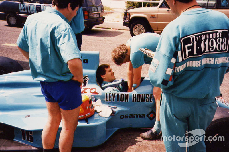 Маурісіу Гужелмін в Leyton House March 881