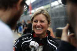 #30 Frikadelli Racing Porsche GT3 R: Sabine Schmitz