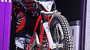 Infiniti Red Bull Racing 2013: Dougie Lampkin Visits The Factory Infiniti Red Bull Racing 2013: Dougie Lampkin Visits The Factory