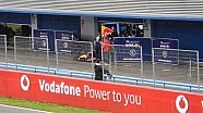 A Ricciardo se le cala el coche al salir - Test Jerez 2014 Red Bull A Ricciardo se le cala el coche al salir - Test Jerez 2014 Red Bull