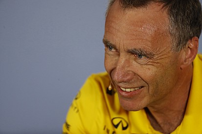 Bob Bell prend du recul chez Renault