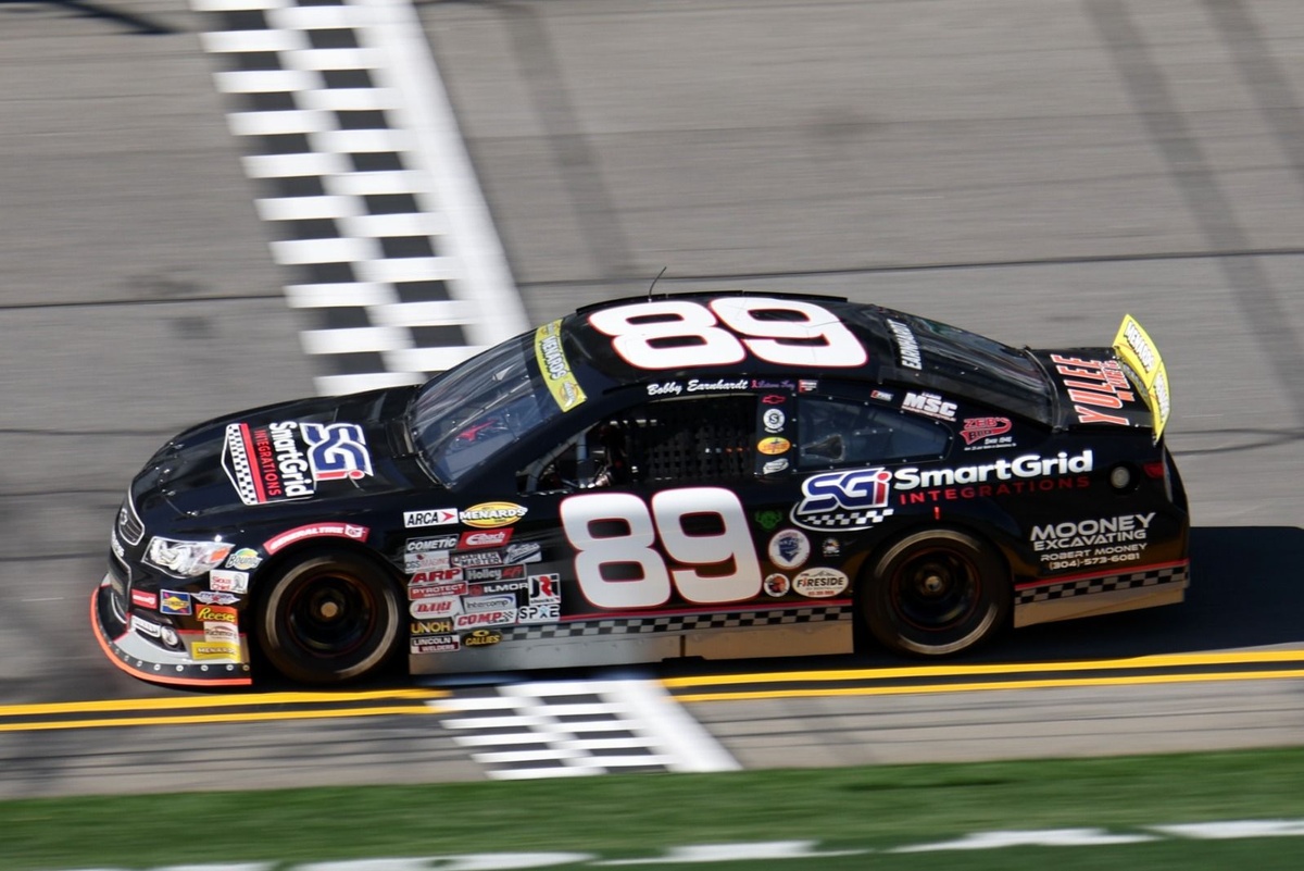 Bobby Dale Earnhardt places ninth in career-best ARCA finish at Daytona