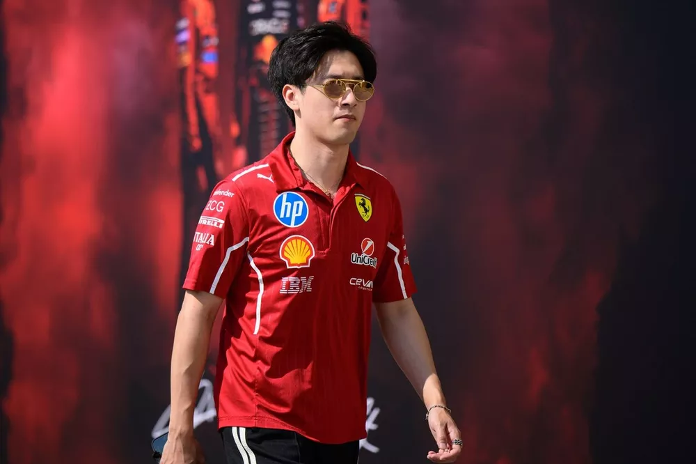 Guanyu Zhou, Ferrari