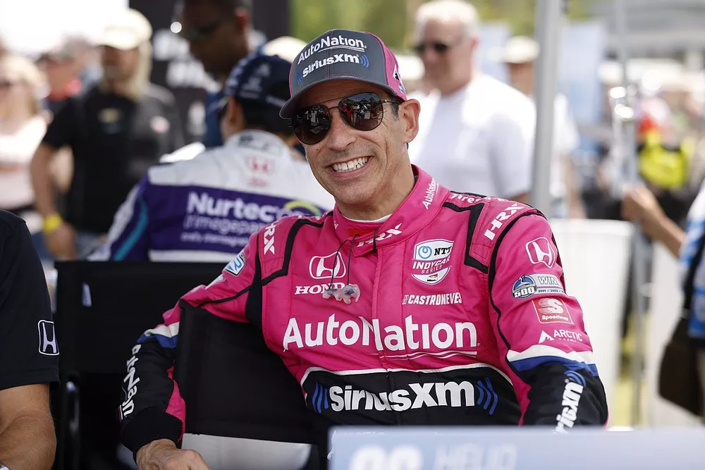 Helio Castroneves, Meyer Shank Racing Honda signs autographs