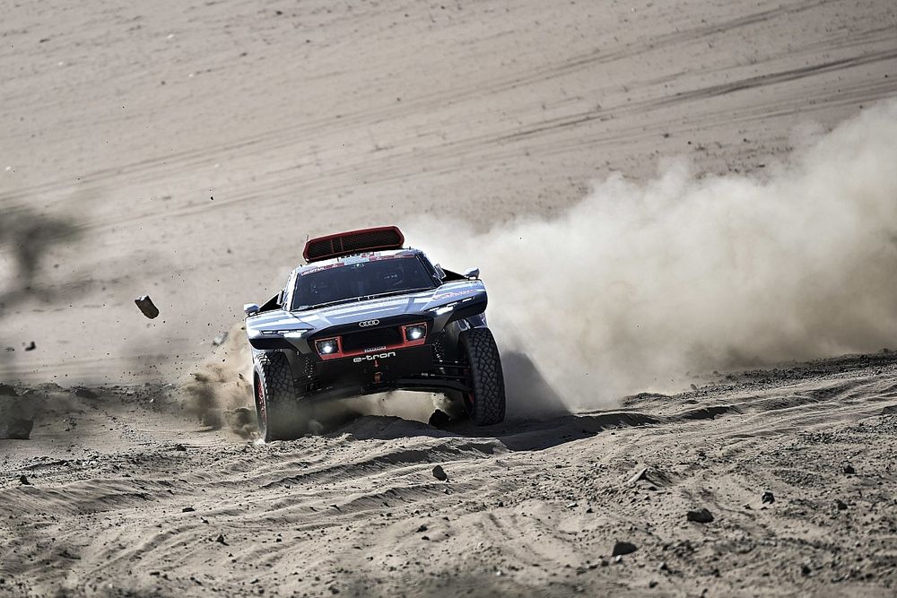 #200 Team Audi Sport Audi: Stphane Peterhansel, Edouard Boulanger