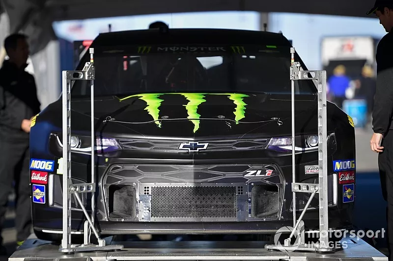 Kurt Busch, Chip Ganassi Racing, Chevrolet Camaro Monster Energy