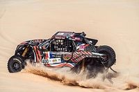 Gospodarczyk obok podium