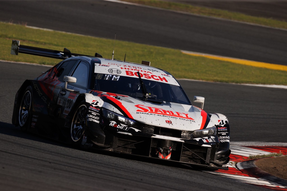 100-stanley-civic-type-r-gt.jpg