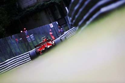 Képeken Räikkönen 18. rajtelsősége Monzából: megőrült a Forma-1
