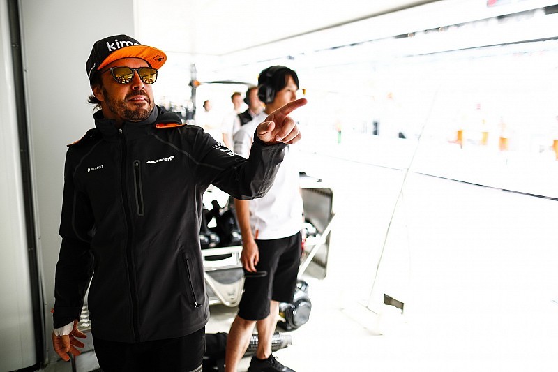 La elegante respuesta de Alonso a un aficionado tras el despido de Lopetegui