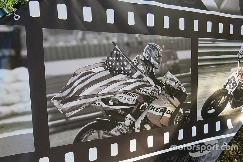Jard&iacute;n homenaje a Nicky Hayden en Misano
