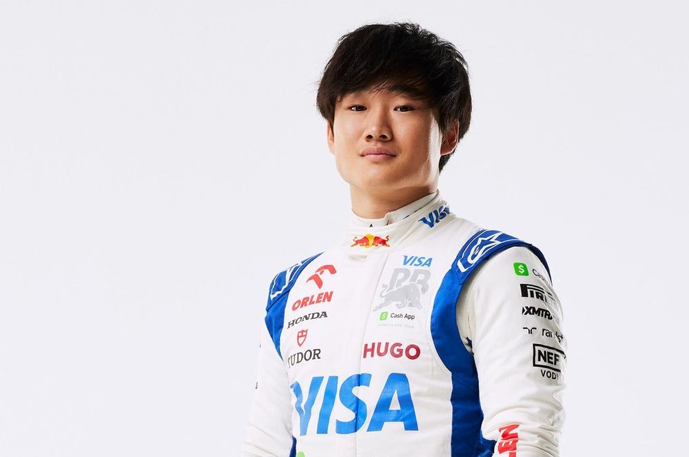 Tsunoda cree que Red Bull hará crecer a su equipo en F1 2024 - Yuki Tsunoda Height – How Tall Is The F1 Speedster?