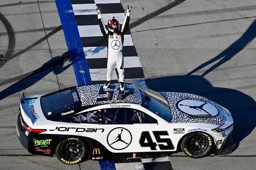 NASCAR Cup: Reddick escapa del caos y gana en Talladega