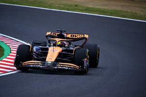 oscar-piastri-mclaren-mcl38.jpg