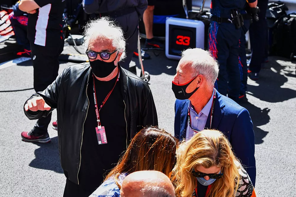 Flavio Briatore y Greg Maffei, director general de Liberty Media Corporation