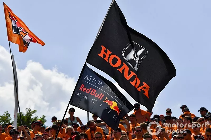 Fans of Max Verstappen, Red Bull Racing 