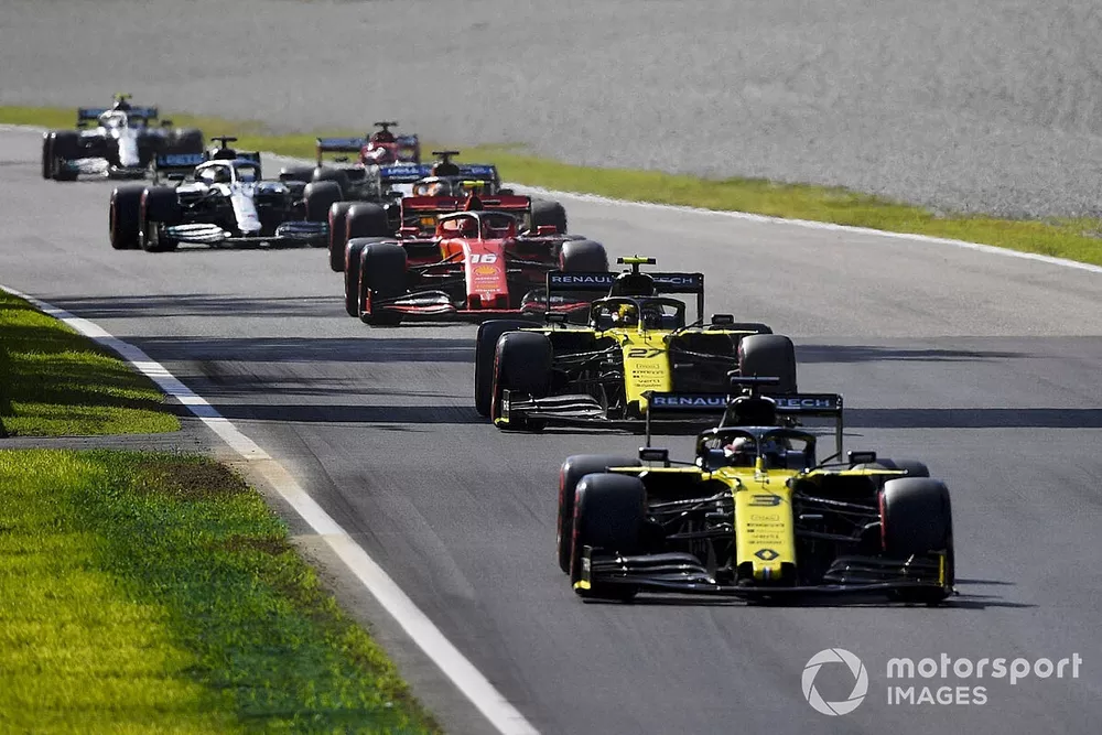 Daniel Ricciardo, Renault F1 Team R.S.19, Nico Hulkenberg, Renault F1 Team R.S. 19, Charles Leclerc, Ferrari SF90