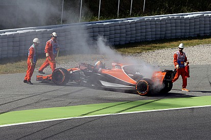 McLaren: 3 motor sınırı ile F1 artık F1 olmaz