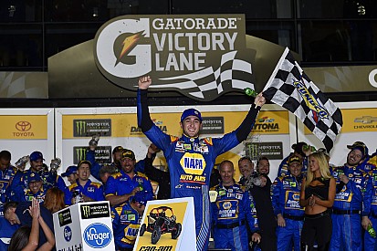 Chase Elliott wins first Daytona Duel race