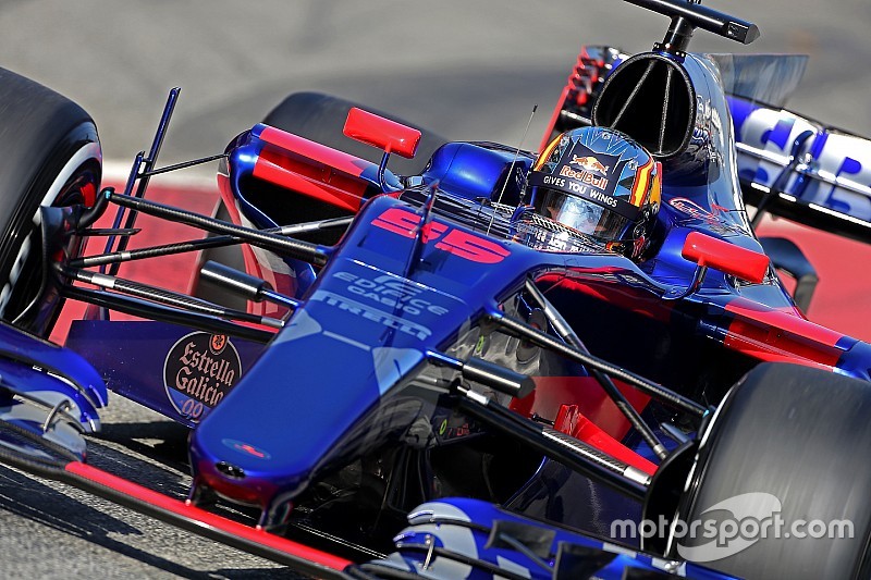Souci moteur pour Sainz :