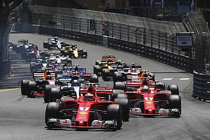 Course - Vettel s'impose, premier doublé Ferrari depuis 2010
