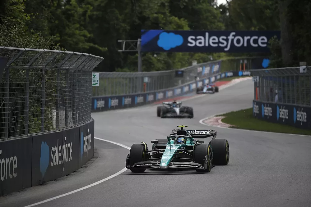 Fernando Alonso, Aston Martin AMR23, George Russell, Mercedes F1 W14, Esteban Ocon, Alpine A523