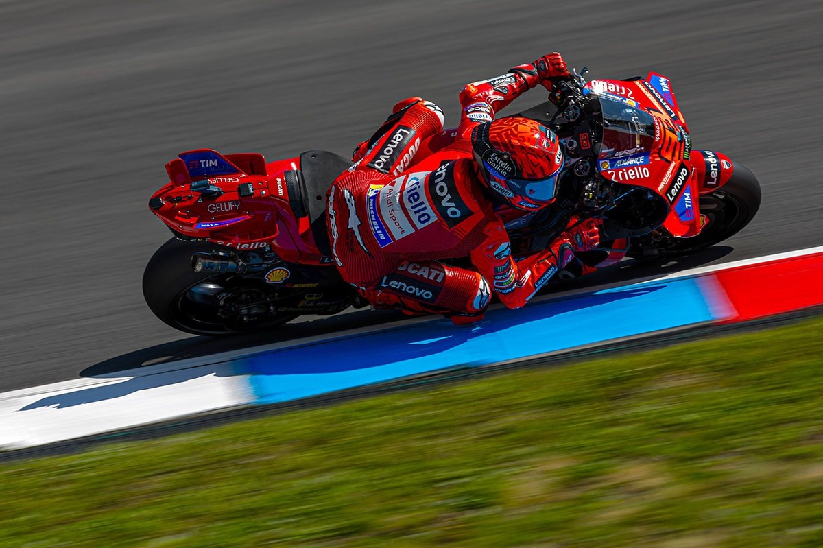Championnat - Márquez part en vacances sur un matelas, Bezzecchi 4e
