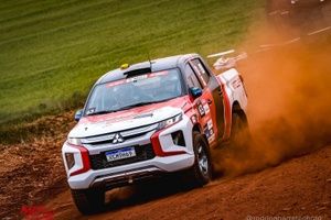 Como os carros são preparados para a Mitsubish Cup e experiência do piloto