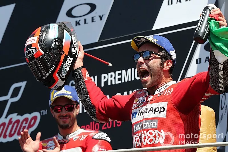 Podium: race winnaar Danilo Petrucci, Ducati Team