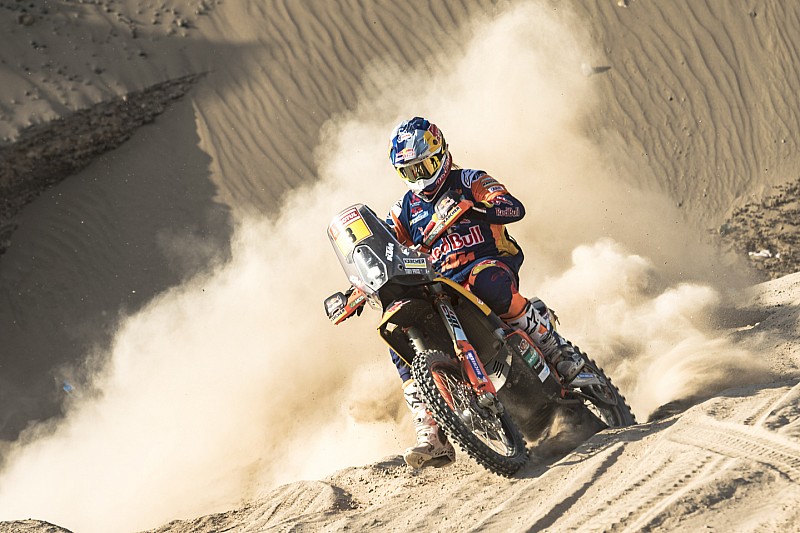 Price, magullado, se coloca líder del Dakar tras la rotura de motor de Brabec