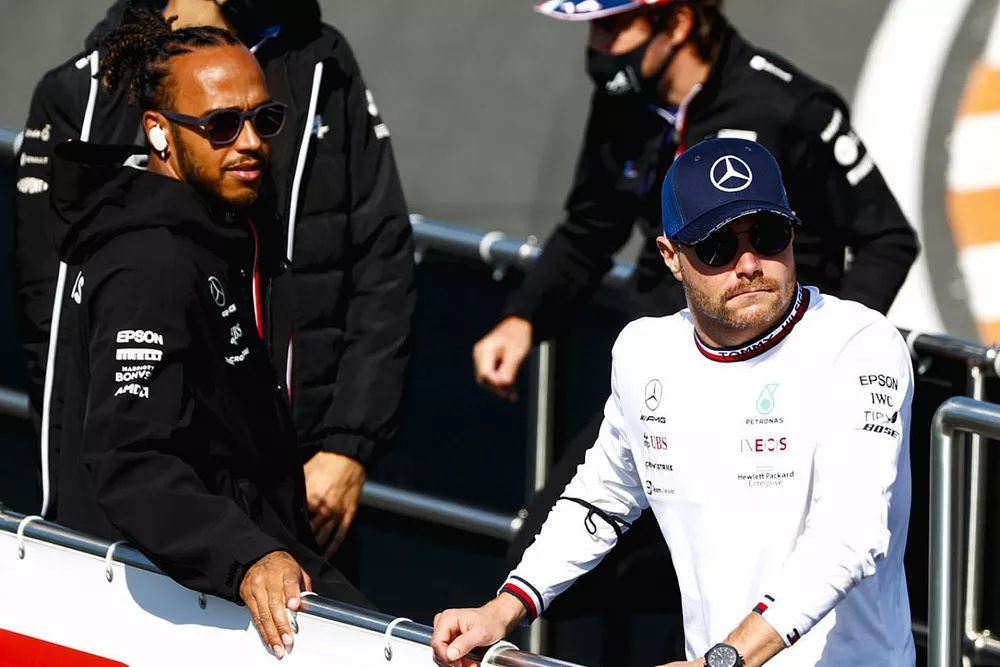 Lewis Hamilton, Mercedes, et Valtteri Bottas, Mercedes, &agrave; la parade des pilotes