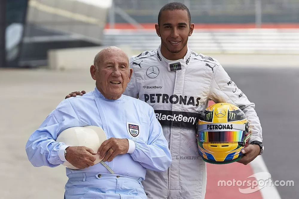 Stirling Moss e Lewis Hamilton em 2013