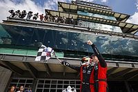 Dublet Porsche &bdquo;na cegłach&rdquo;