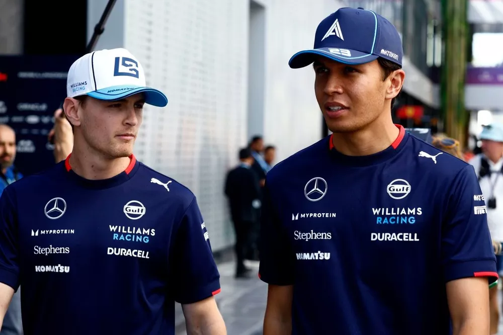 Logan Sargeant, Williams Racing, Alex Albon, Williams Racing 