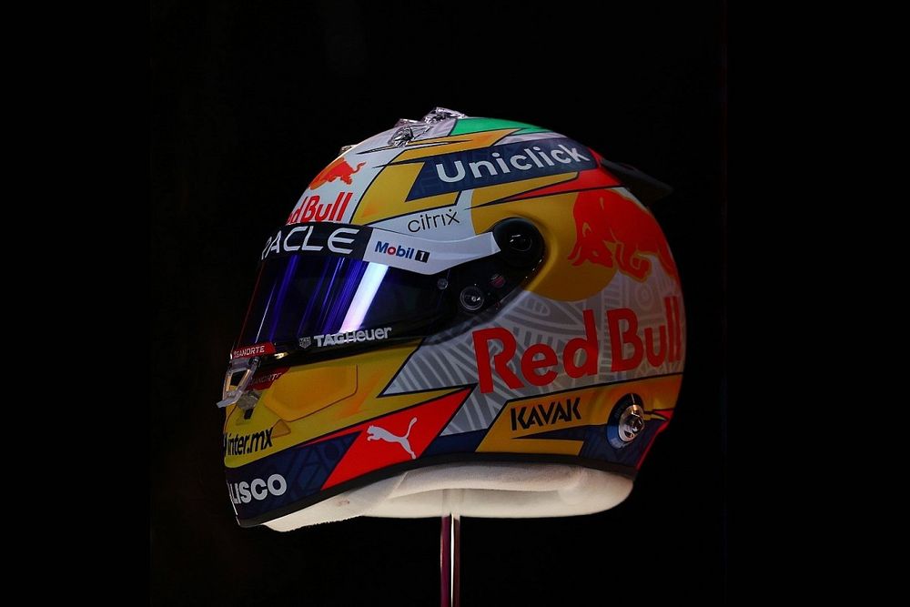 Casco de Sergio Pérez