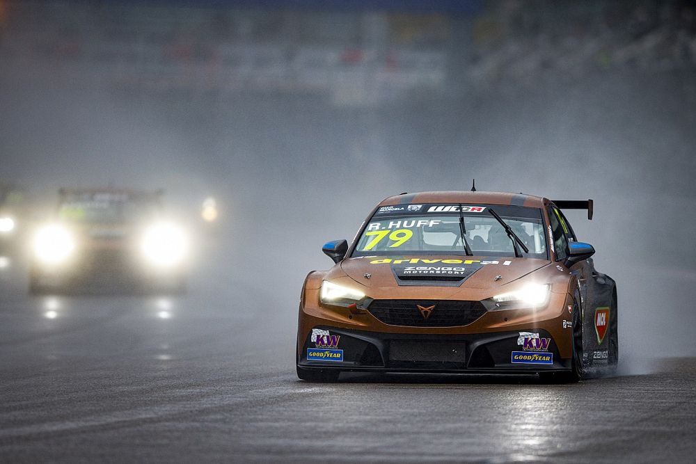 Rob Huff, Zengo Motorsport CUPRA Leon Competición