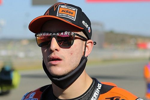Lecuona cuestiona la pol&iacute;tica de KTM con los pilotos j&oacute;venes en MotoGP