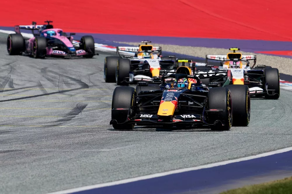 Arvid Lindblad, Racing Bulls, Isack Hadjar, Red Bull Racing, Liam Lawson, Racing Bulls