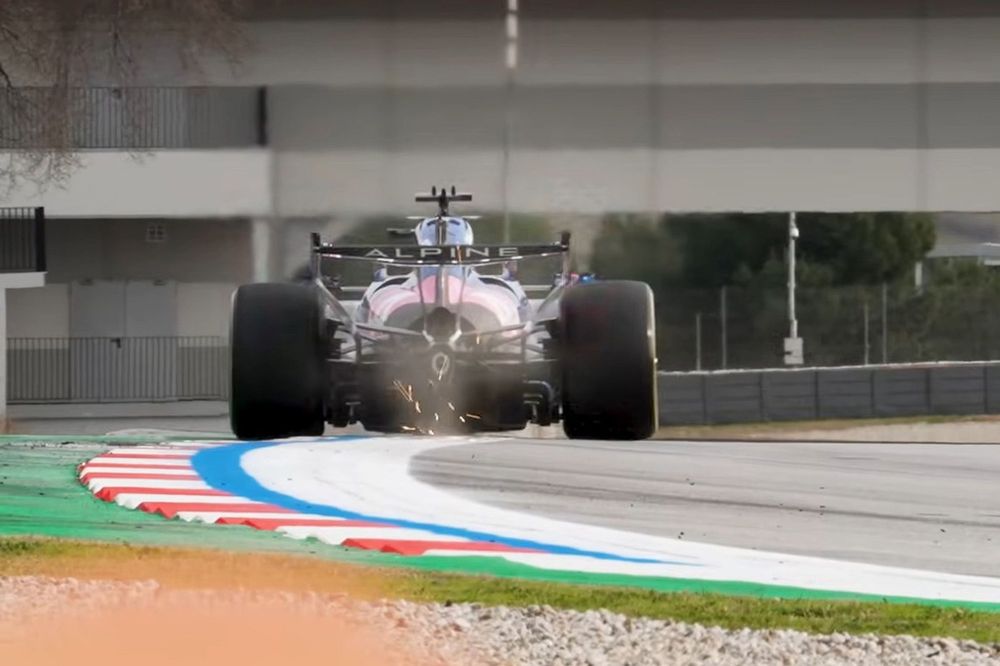 Alpine A526, aler&oacute;n trasero